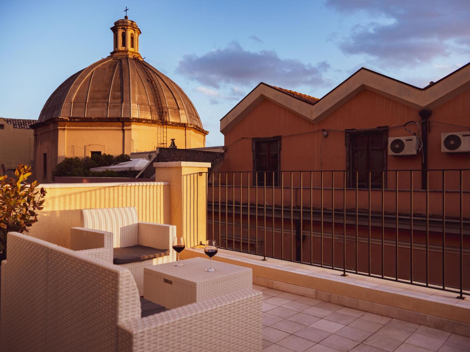 Luxury Suite La Terrazza In Pieno Centro In Cagliari Dış mekan fotoğraf