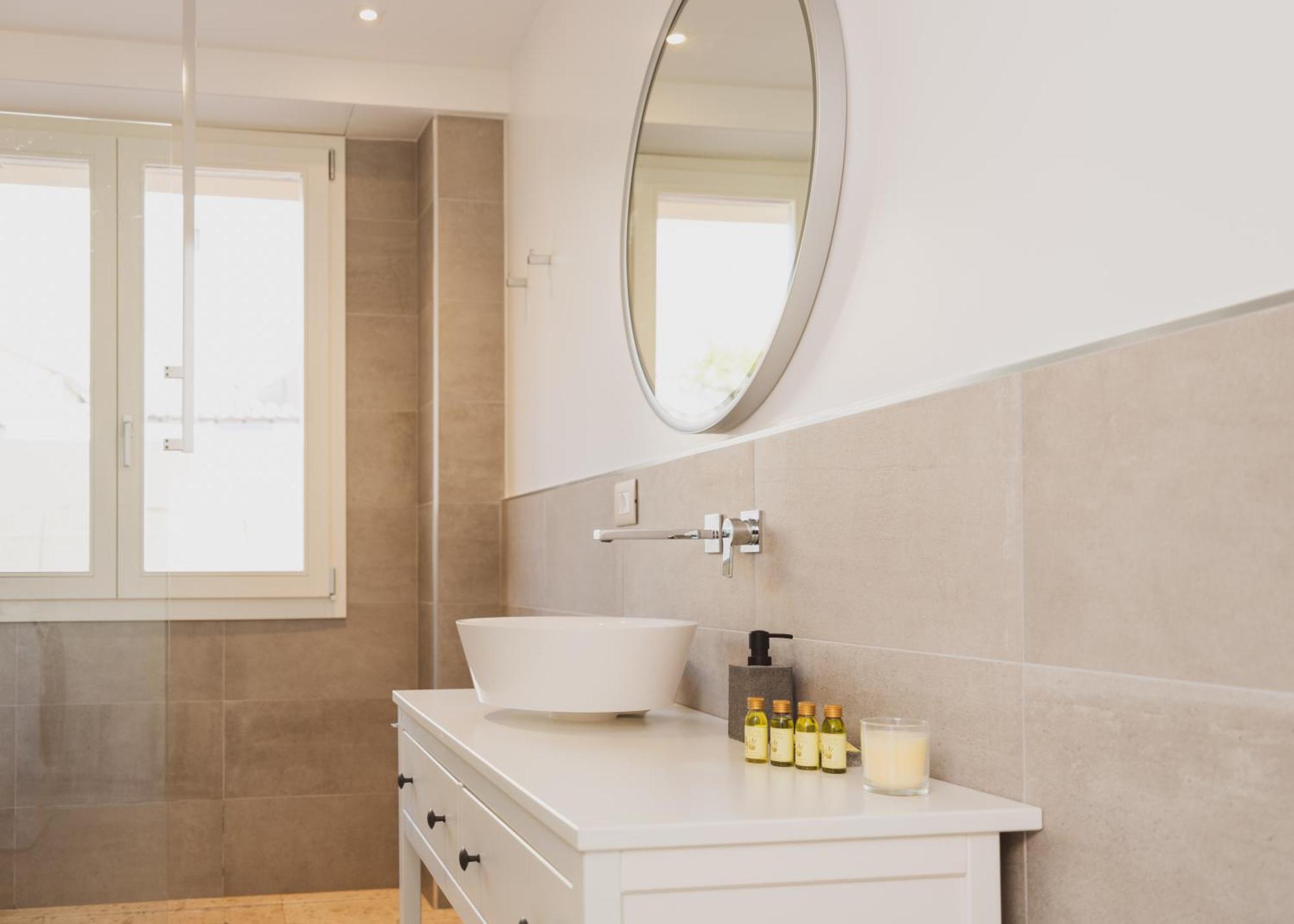 Luxury Suite La Terrazza In Pieno Centro In Cagliari Dış mekan fotoğraf