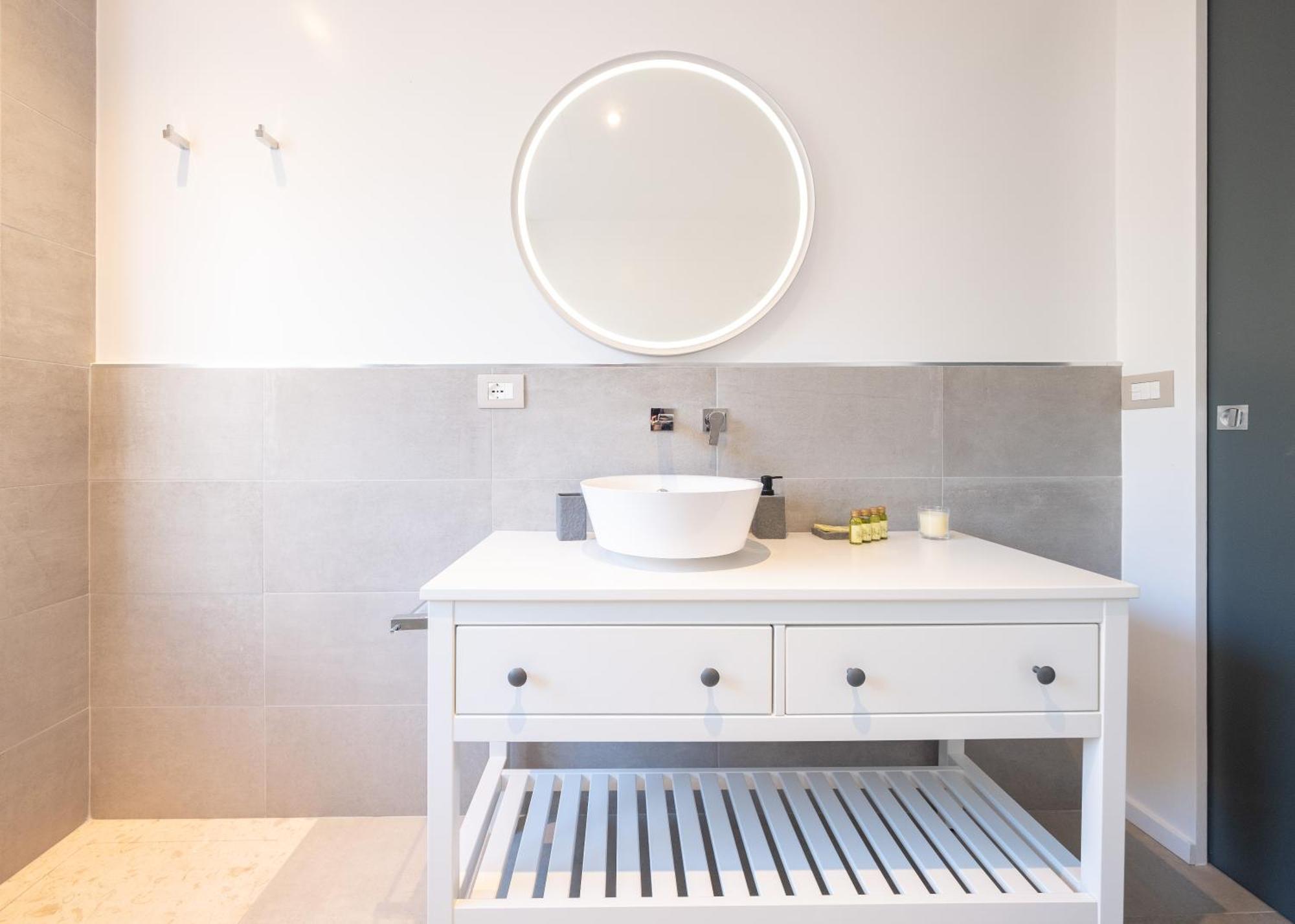 Luxury Suite La Terrazza In Pieno Centro In Cagliari Dış mekan fotoğraf